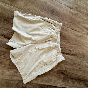 Lululemon Mens Cream Shorts (S)